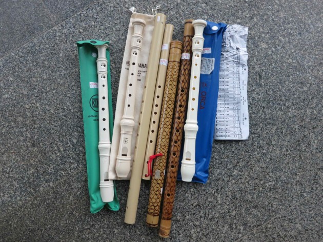 Coloboria Birmania, a Spanish NGO we work closely with, asked for musical instruments for one of their schools, and we tested all the local recorders we could find. Thanks to volunteers Lauren and Brent and Marcella Trentacosti who also raised additional funds to buy more musical instruments!